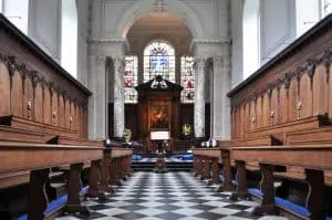 Wren Chapel in Pembroke College at Cambridge University, England | Each college has it's own deep history, unique architecture, and stunning grounds and gardens to explore.