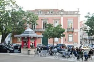 Kiosk at Jardim do Pr&iacute;ncipe Real in Lisbon, Portugal