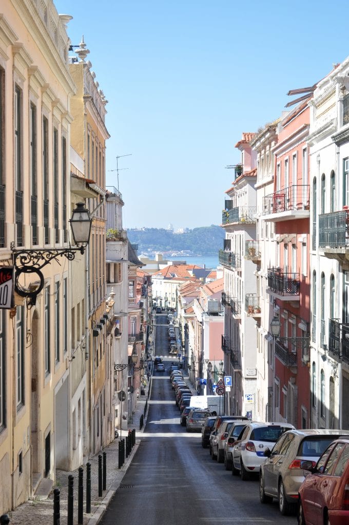  Streets of Príncipe Real in Lisbon, Portugal | With incredible views, unique shops and a fun atmosphere, don't miss the neighborhood of Principe Real on your trip to Lisbon, Portugal
