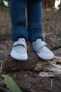 Splay Athletics Barefoot Shoes for Kids | the Little Kids Loco shoe