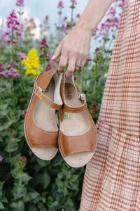 Handmade barefoot leather sandals by Softstar shoes